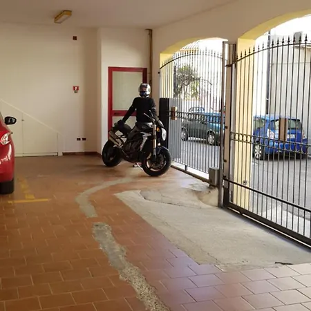 Al Centro Con Parcheggio Ex Tipografia Tortoli
